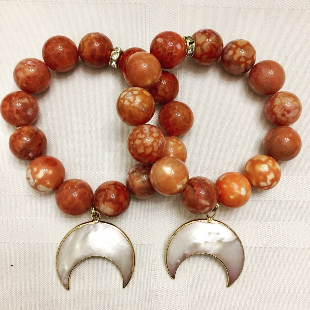 Gorgeous stone bracelet (2 shown in picture)
